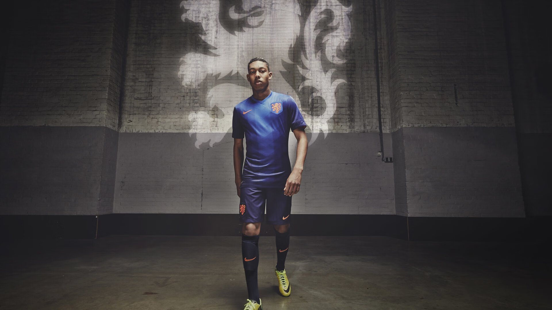 全红婵再次完美表现,成功进入决赛,全红婵夺冠后,家门口这一幕令人震惊